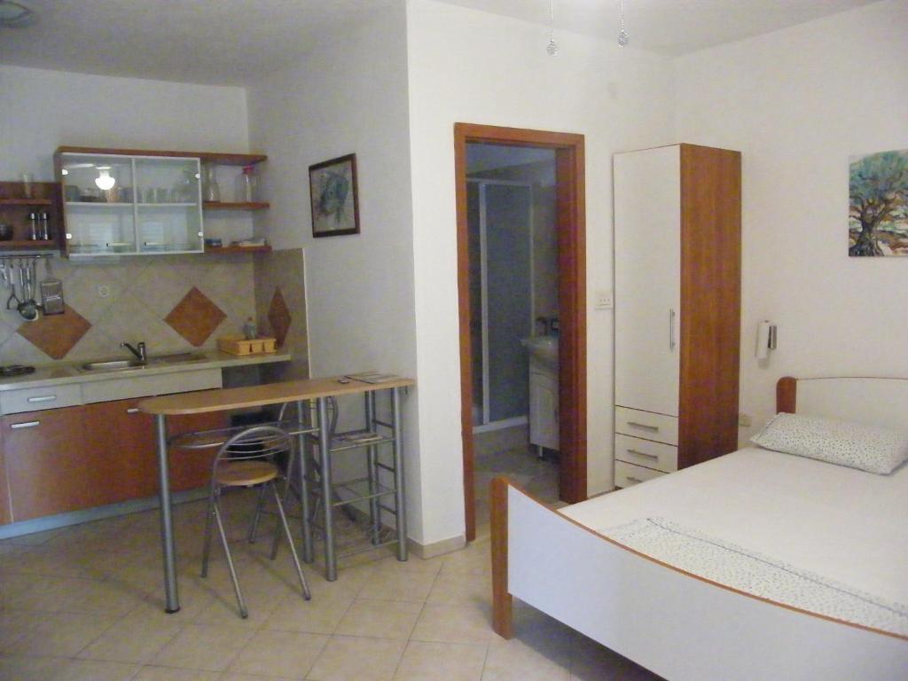 Apartments Maslina Lumbarda Ruang foto
